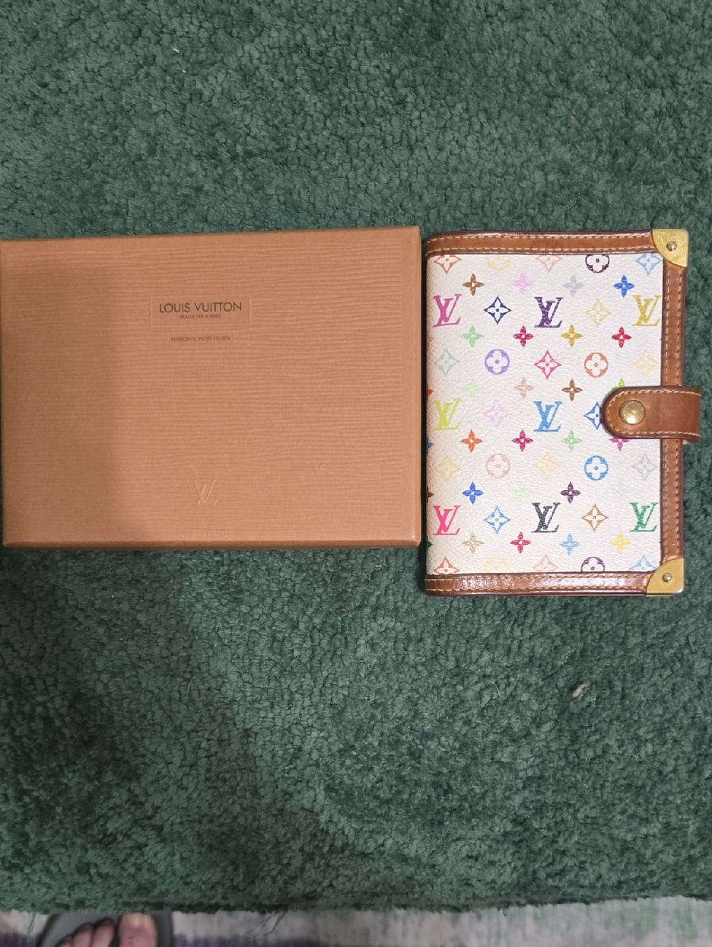 Louis Vuitton Murakami PM Agenda